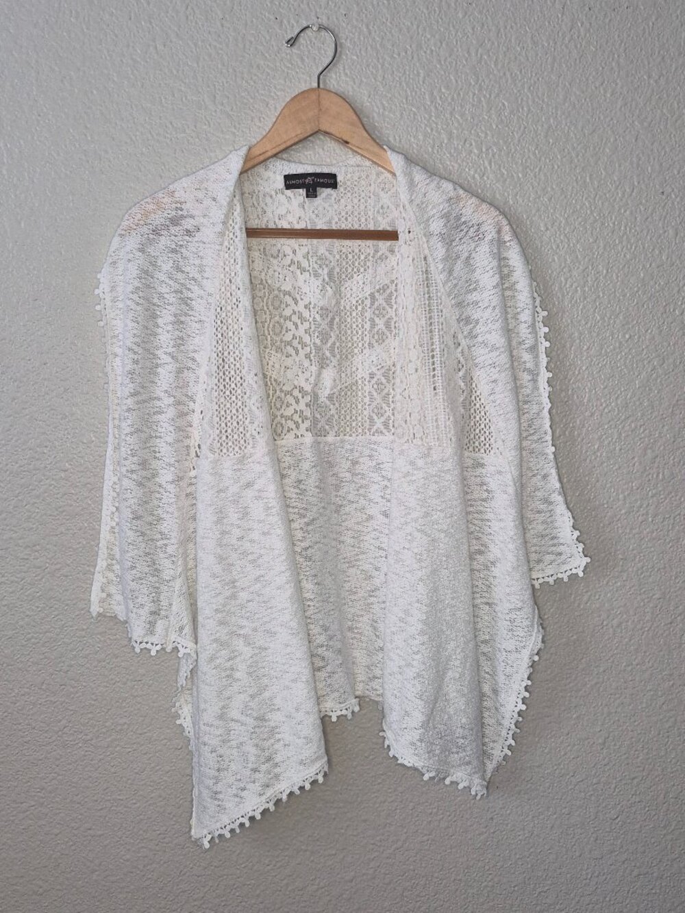 Almost Famous Juniors Large White Ivory Shrug Open Front Cardigan Vest Lace Boho